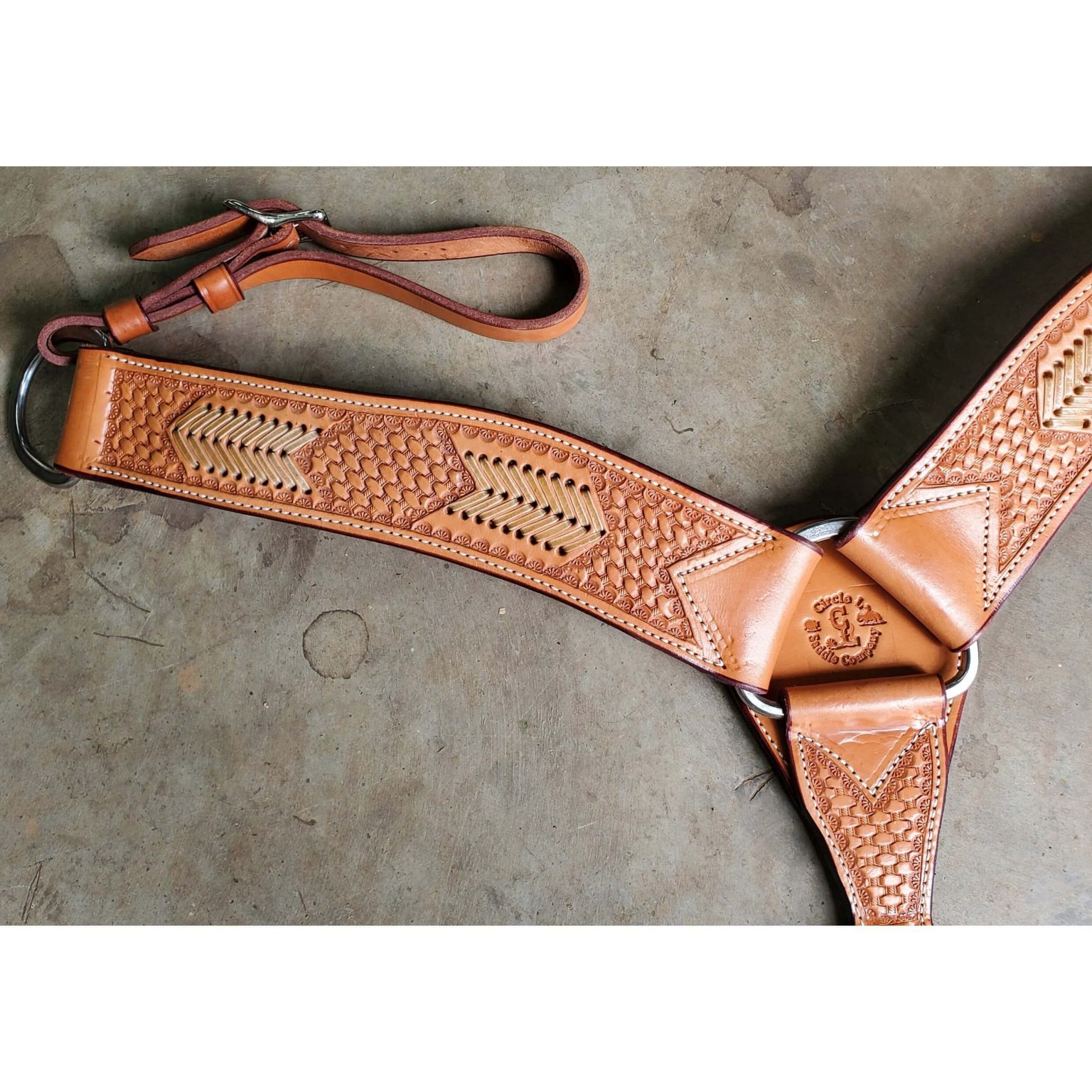 thumbnail image 2 of Orlov Hill Hand-Tooled Oak Floral Leather Roping Breast Collar - Brown 2 of 6